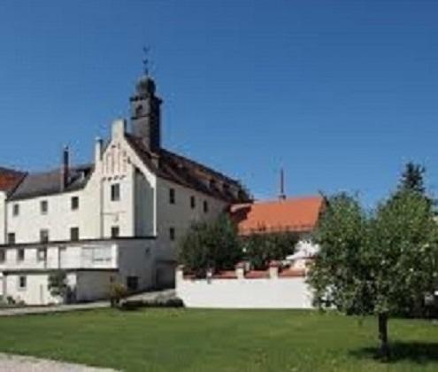 Schloss Weichs Zu Regensburg Mit 2Schlafzimmer Parkplatz Internet 75Qm Zentrum Екстериор снимка