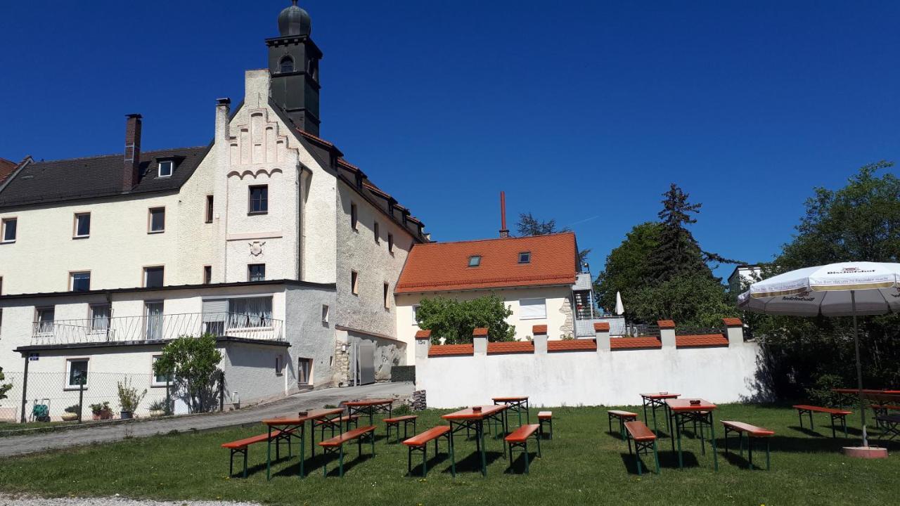 Schloss Weichs Zu Regensburg Mit 2Schlafzimmer Parkplatz Internet 75Qm Zentrum Екстериор снимка